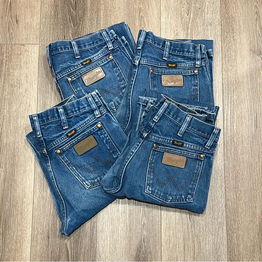 4 Pairs Of Men’s Wrangler Jeans